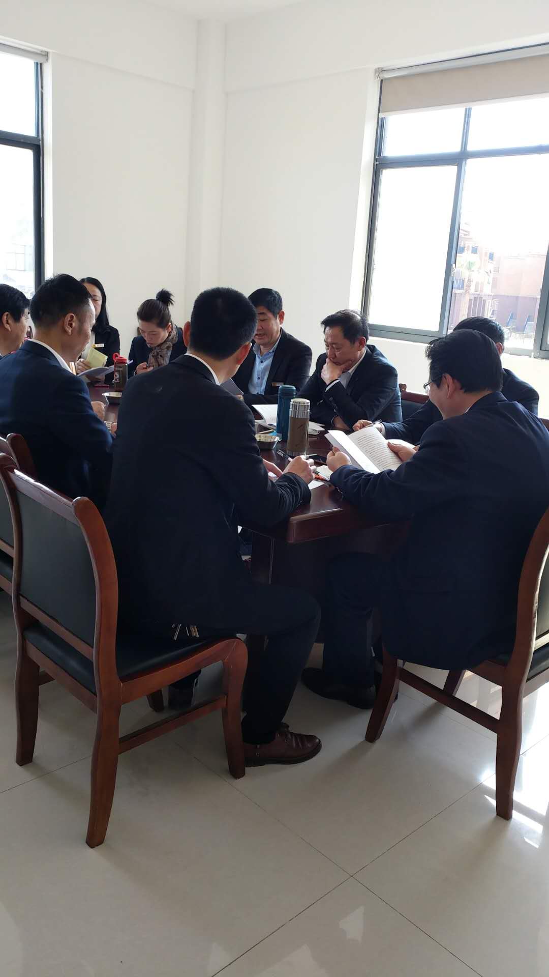 常德市康都物業(yè)服務(wù)有限公司,常德保安服務(wù)公司,保潔服務(wù),綠化服務(wù),搬運(yùn)服務(wù),墻外高空清洗服務(wù)